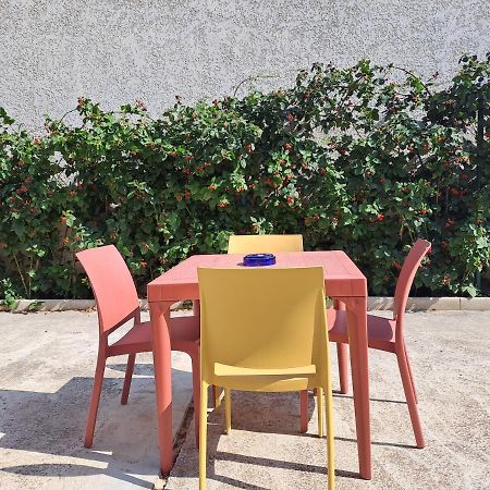 Appartement Avec Exterieur Et Parking Gratuit Perpignan Exterior foto