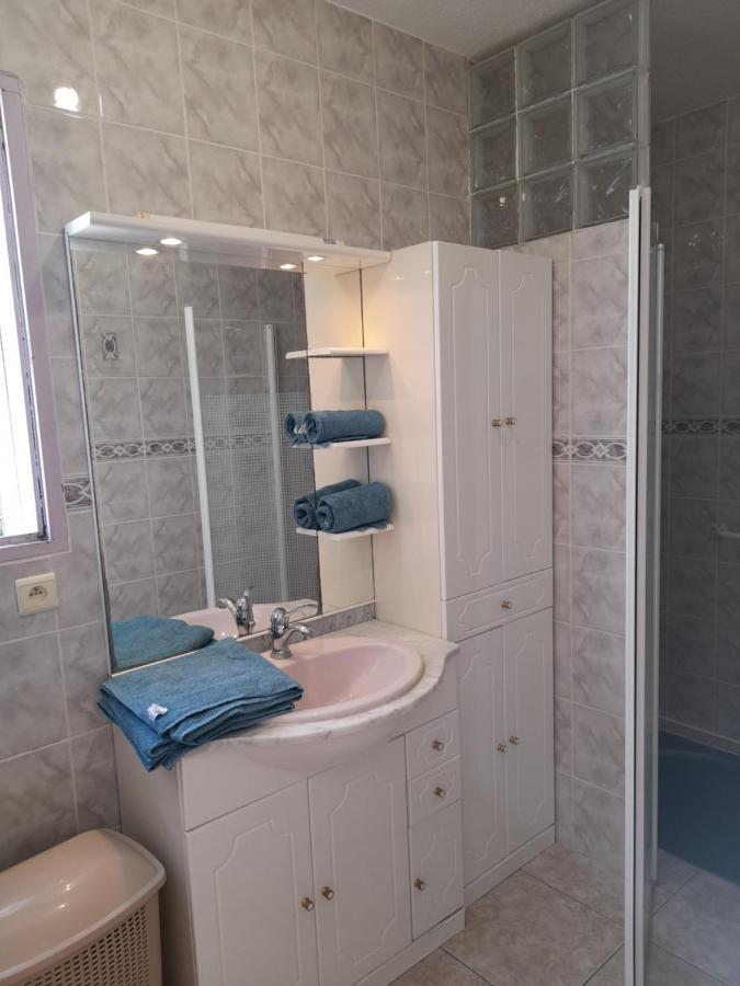 Appartement Avec Exterieur Et Parking Gratuit Perpignan Exterior foto